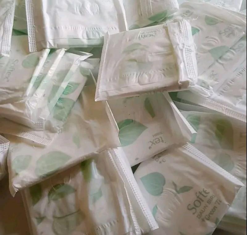 Pembalut Wanita Softex Daun Sirih Repack Isi 50 - Lembut dan Nyaman untuk Penggunaan Sehari-hari 1