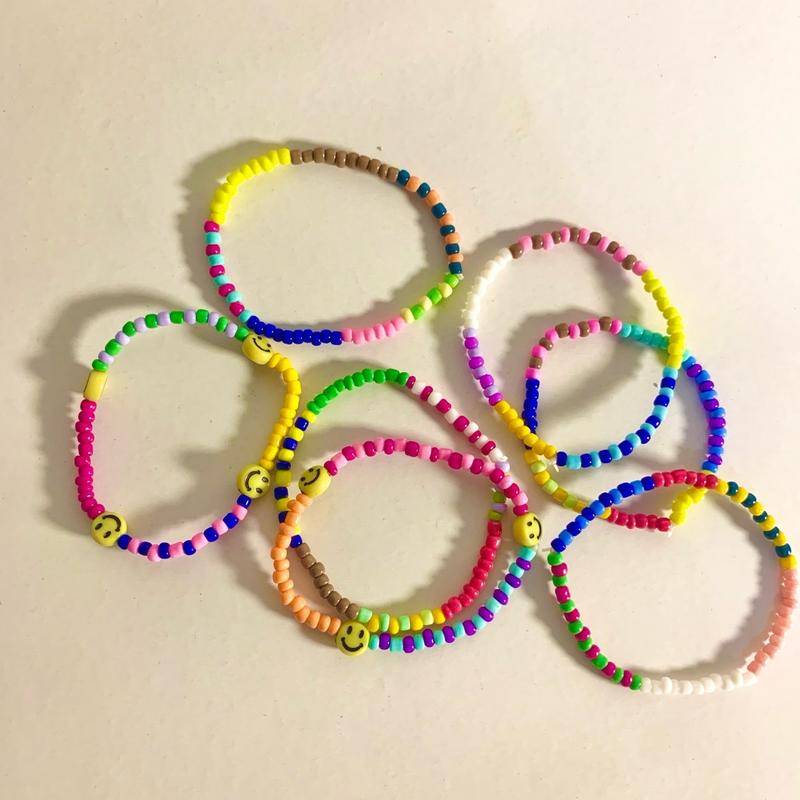 Color pop gelang random isi 5 pc, gelang bernuansa color pop, playful, kasual 3