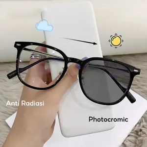 Kacamata Photocromic Anti Radiasi Bingkai Persegi Besar Wanita Pria