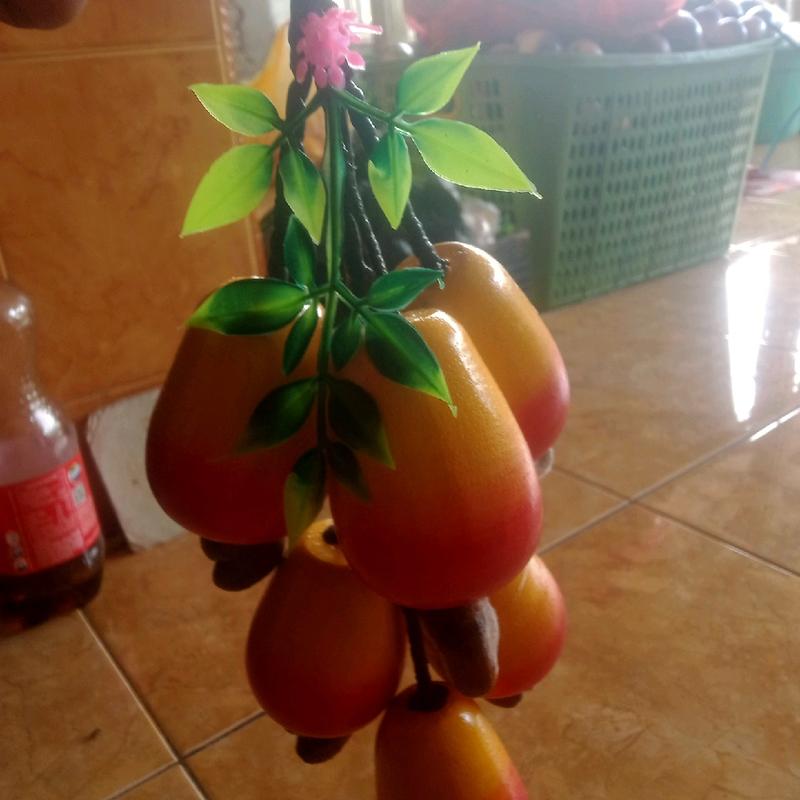 buah hias gantungRp 10000 1