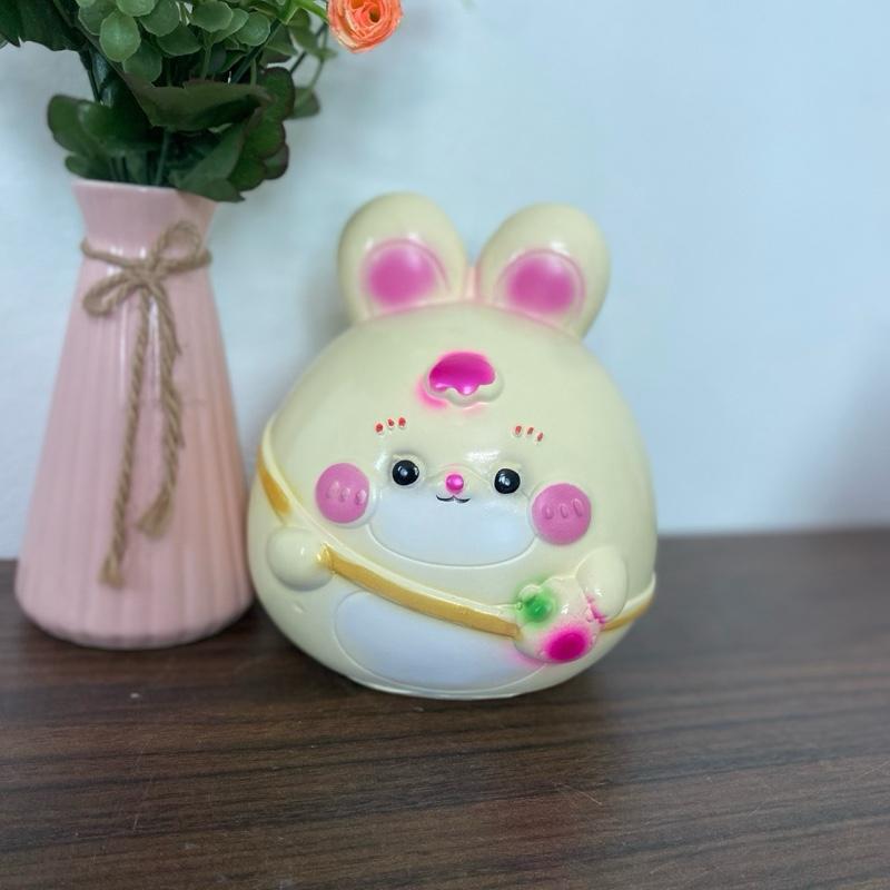 Heo đất tiết kiệm/thỏ đeo túi quả dâu size trung 3