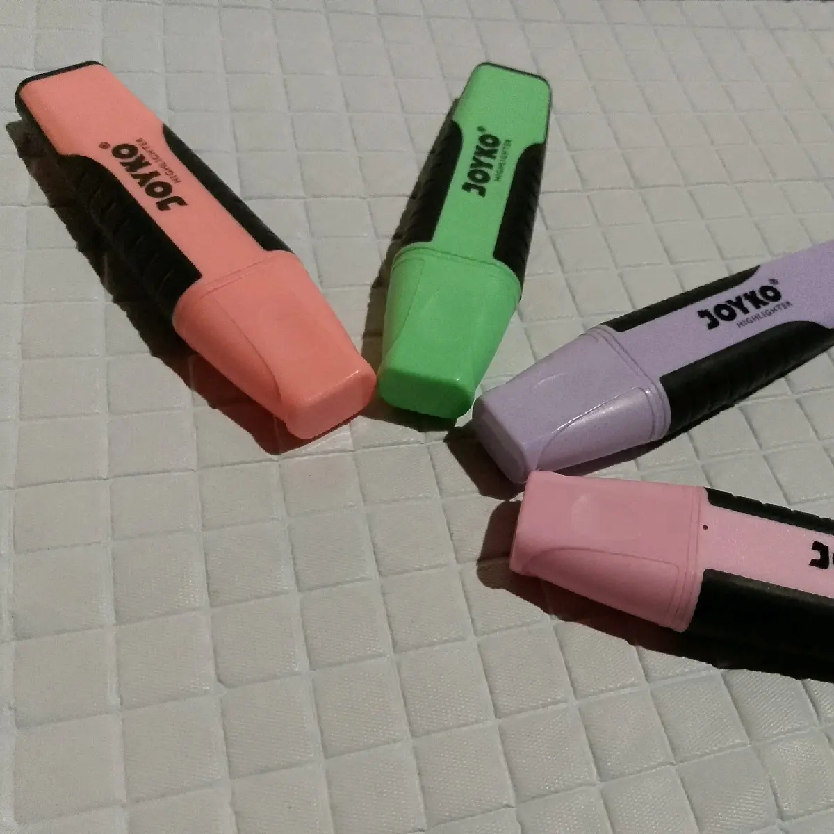 Stabilo atau Hightlighter Joyko (KR17)