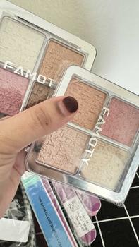 Product Review of Palet Serbuk Penyerlah Berkilauan, 4 Warna, Kosmetik Berkilat, Tahan Lama, Licin, Sesuai untuk Kontur Muka, Mekap Bercahaya, Serlahkan, from 🦋**🦋 2