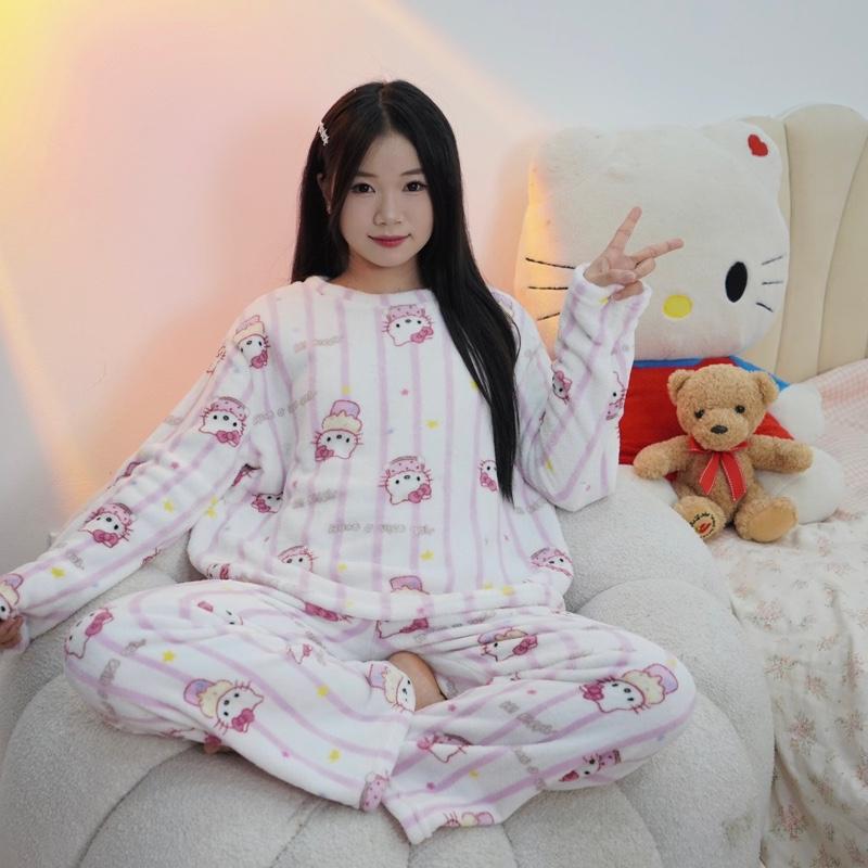   QC Bộ ngủ  ủ kem nữ lông dài tay cổ tròn mềm mại ấm áp freesize Women Áo Quần Ngủ Áo Ngủ Pijama set đồ ngủ đông 