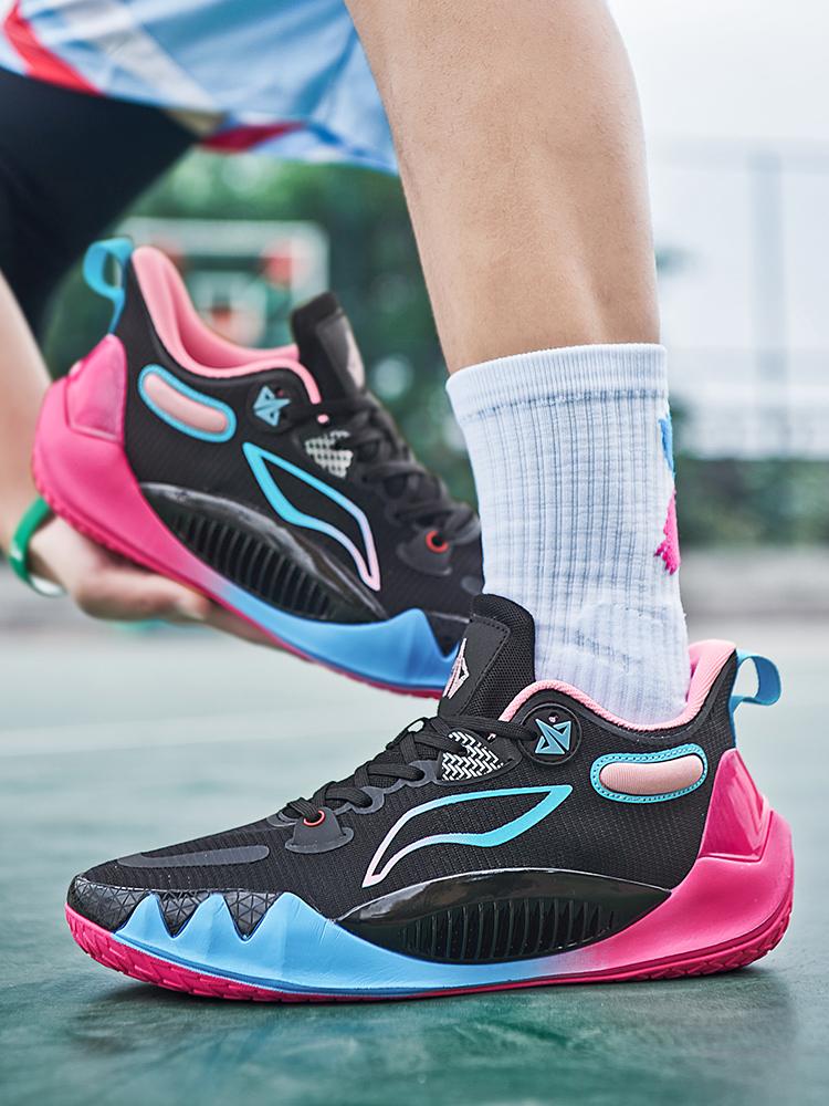 Product Introduction of IEAGO Original Quality Spike Basketball Sneakers Men Women Fashion Trainers Outdoor Sport Shoes 31