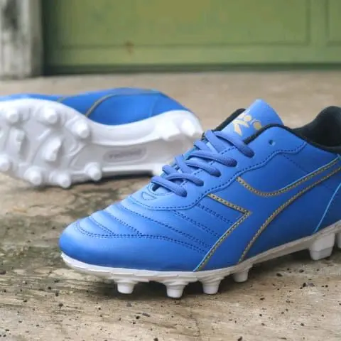 sepatu bola diadora biru outsol sudah di jahit keliling super kuat Outdoor 3