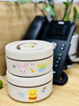 Product Review of [TẶNG TÚI + ĐŨA THÌA] Hộp đựnġ cơm giữ nhiệt 2, 3 , 4 tầng dùng được lò vi sóng ,Hộp cơm trưa văn phòng cách nhiệt bằng thép không gỉ tặng kèm túi đựng from t**8 0