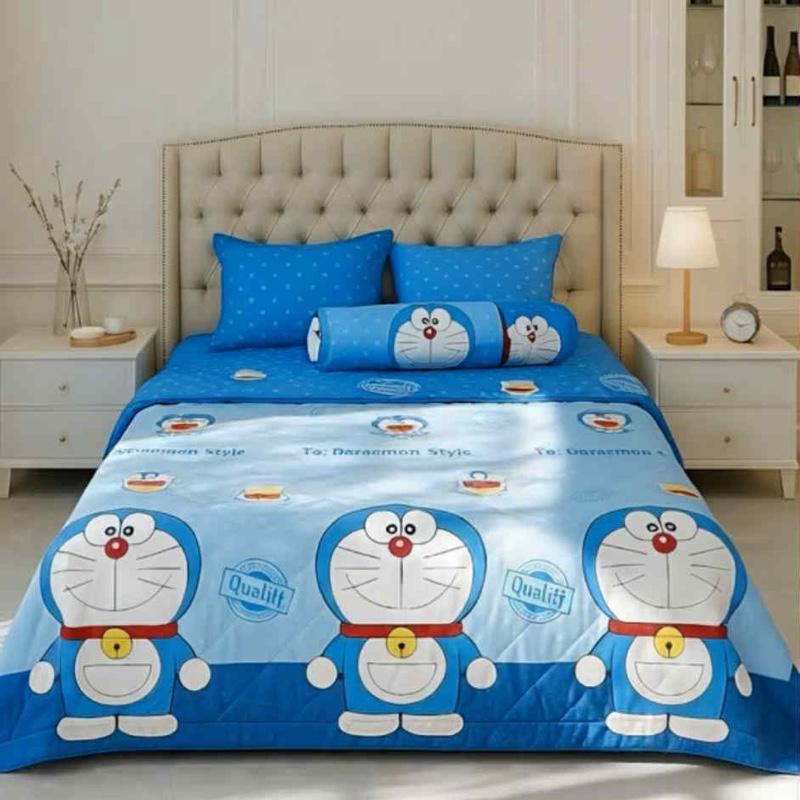 Mẫu Doremon Sét 5 Món Gồm : 1 Chăn 2 Vỏ Gối Đầu 1 Vỏ Gối Ôm 1 Ga Chun Bọc Nệm 1m2,1m4,1m6,1m8,2m