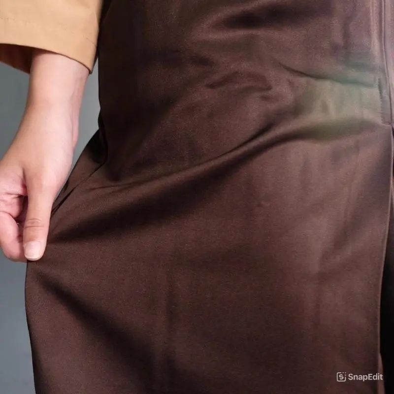 Rok Sekolah SMP/SMA/SMK Panjang Pramuka Span Coklat Wanita - Bahan Drill Mengkilap, Resleting Bagus Licin Kain Karet Hitam Kerja Formal Kantor Semi Basic 2