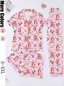 Conjunto de pijama casual para mujer “Strawberry Girl”, 3 piezas con estampado: camisa abotonada de manga corta, shorts y pantalones elásticos; ropa cómoda para casa