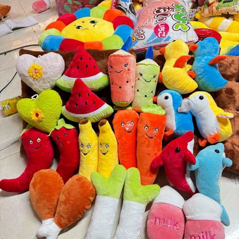  Gấu Bông cà rốt chuối cá heo nhiều mẫu xinh - Sản phẩm đáng yêu và thú vị cho trẻ em giúp giảm stress và tăng tự tin 