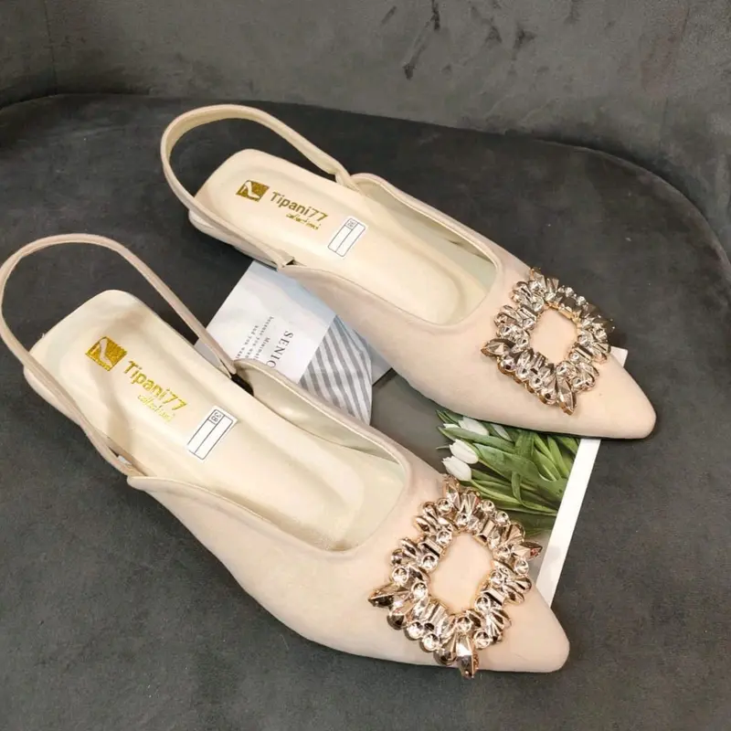 Paket hemat 2set sandal heels 3cm lavista dan tas cassy wanita 5