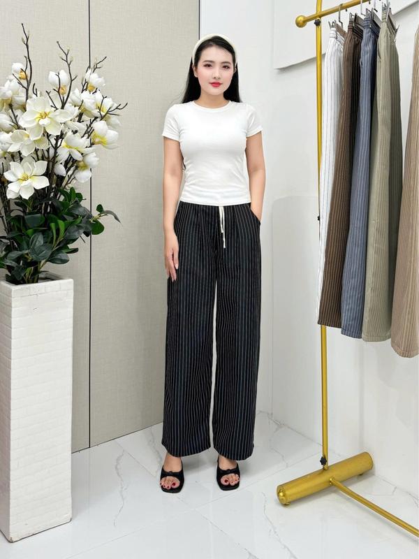 Quần Ống Suông Vải Kẻ Sọc Chỉ Thiết Kế Rộng Rãi Thoải Mái Khi Di Chuyển Có Túi Điện Thoại Lưng Cạp Thun Co Dãn Free Size 40kg Đến 80kg Chất Liệu Dày Mát Phù Hợp Mùa Hè