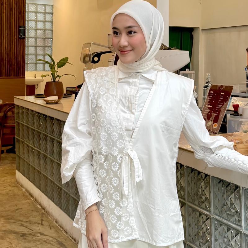 (Hanya Vest) Hanna Vest Embroidery Outer Wanita 1