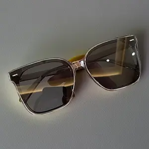 Kacamata Hitam Wanita Pria Sunglasses Korean New Fashion Eyewear