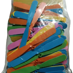 Mainan Baling Baling Nobita 20 Pcs Warna Warni Terbang Toys pesawat tenaga karet