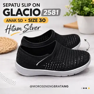 Sepatu slip on GLACIO 2581 anak sd 30 Hitam Siver