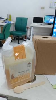 Product Review of Madu Asli Multiflora 2 Kg Gratis 100gr Sarang Madu Honey from n** h**i 3