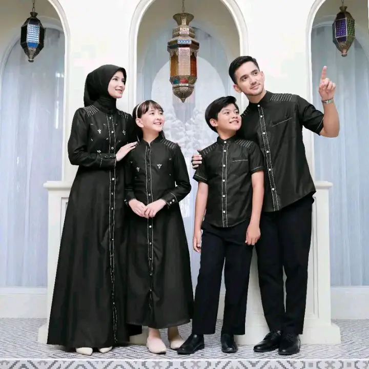 Sarimbit Terbaru Seragam Keluarga Naza Series Hitam-Sarimbit lebaran keluarga