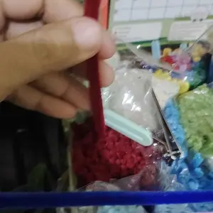 Pipe Cleaner Kawat Bulu 30cm 100pcs Warna Cerah Fleksibel untuk DIY Kerajinan Tangan Handmade Craft Bunga Boneka Dekorasi Sekolah Mainan Edukasi Anak Dewasa Mudah Dibentuk Tidak Mudah Patah Cocok untuk Aksesoris Gift Seni Kreatif Murah