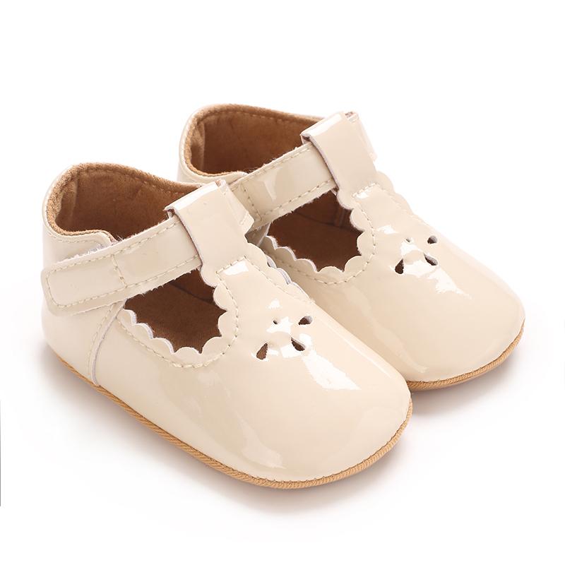 Product Introduction of Spring And Autumn Baby Girl Walking Shoes 0-1 Year Old Soft Soled Anti Slip Princess Little Leather Shoes Soft Single Shoes 45
