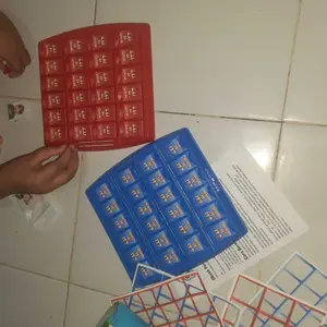 Mainan Board Game Who Is it/Siapa itu/Tebak Orang SS1556