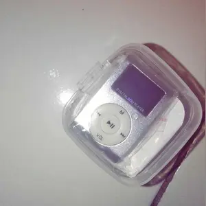 [ZT] Pemutar Musik MP3 Mini Portabel Klip MP3 dengan Layar LCD Mendukung 32 Lagu