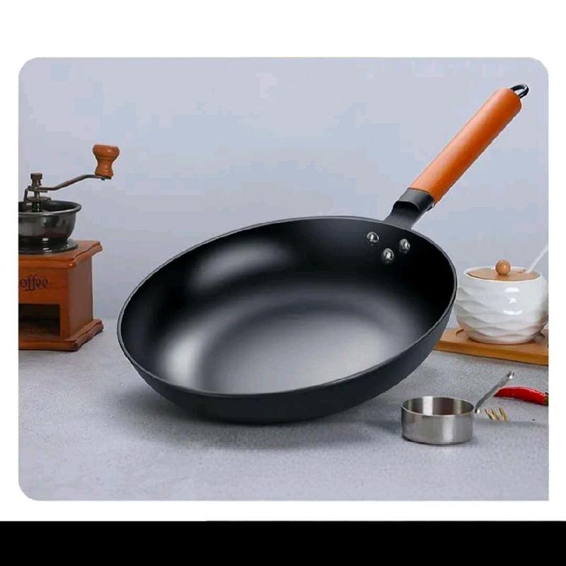 Chảo Gang cao cấp Đúc Nguyên khối Chảo cạn Chuyên rán Dùng Cho Tất Cả Loại Bếp Từ Và Hồng Ngoại Tăng: bàn sản+cọ sắt