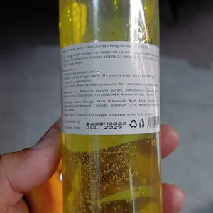 Shampoo Perawatan Rambut Anti Rontok kaya ekstrak alami, memperkuat akar rambut, mengurangi kerontokan parah, menutrisi kulit kepala, membantu menumbuhkan rambut baru agar rambut tampak lebat dan sehat sempurna.