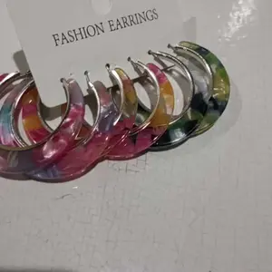 6 Pasang Anting Fashion Wanita Anting Hoop Akrilik Model Mix Warna-Warni Desain Marble Korean Simple Cute Ring Earrings Bulat