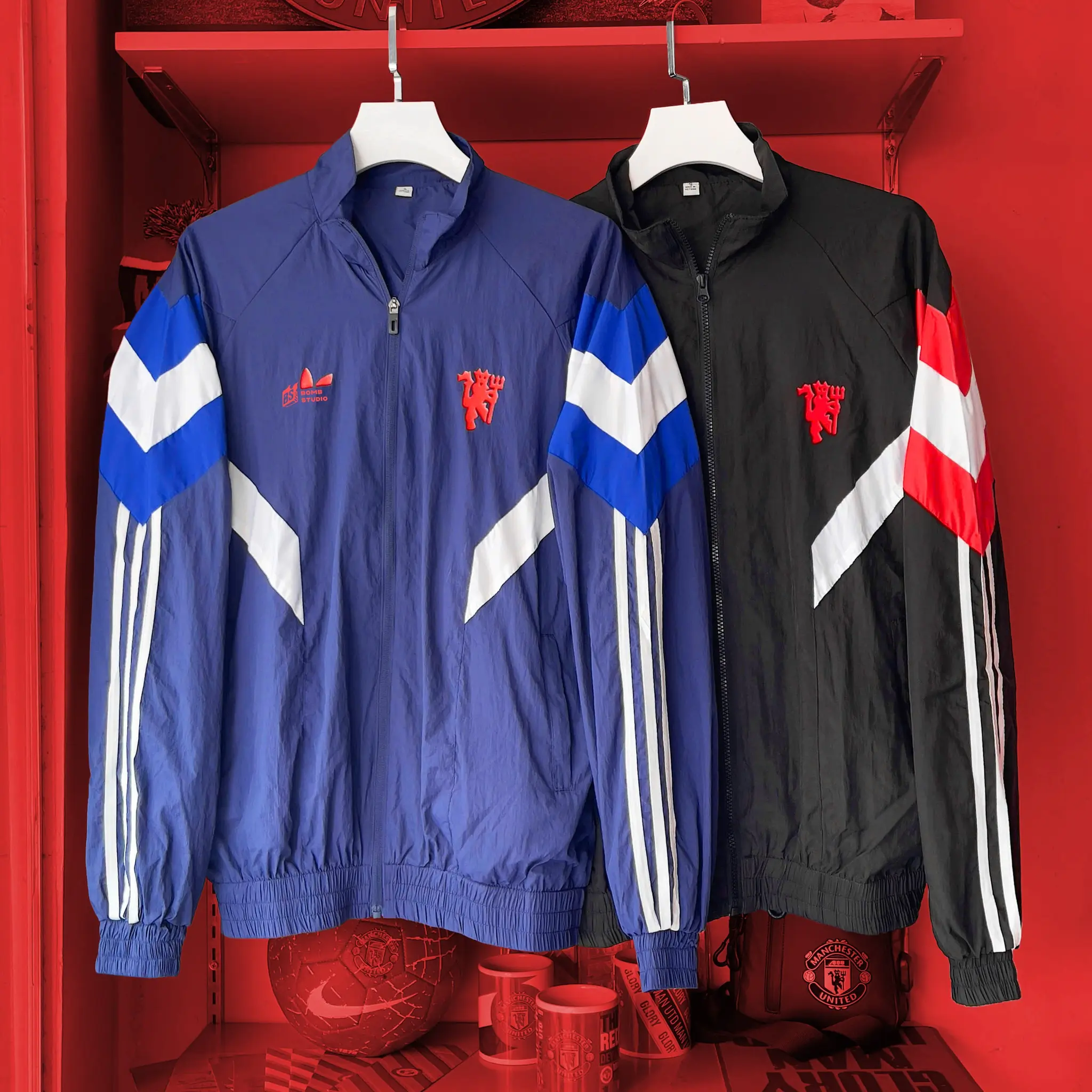 Áo Khoác Gió Dù MU Original phối tay, chống nước mẫu mới nhất 2024 - BOMBSHOP [JKT285]