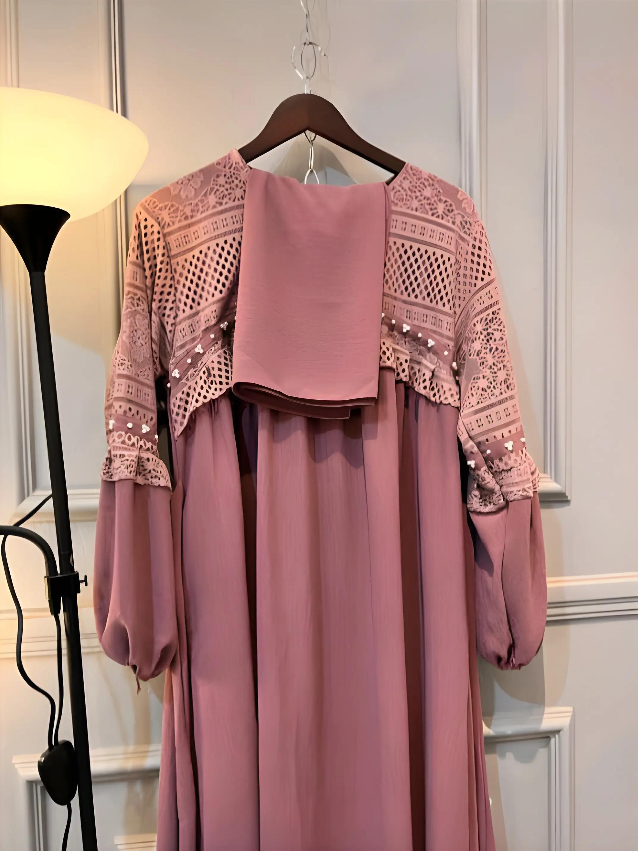 gamis mayshara brukat malika set jilbab/baju muslim/dress wanita simple bahan cringkle cey airflow dress wanita  muslimah kombinasi hiasan Payet Mutiara