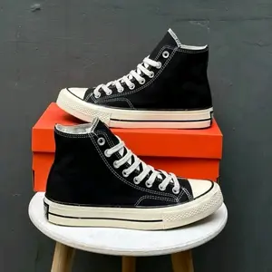 Sepatu Sneakers Allstar 70es High hitam putih terlaris Made in Vietnam Round Toe Tanpa Hak Pergelangan kaki Canvas Boots Pria wanita