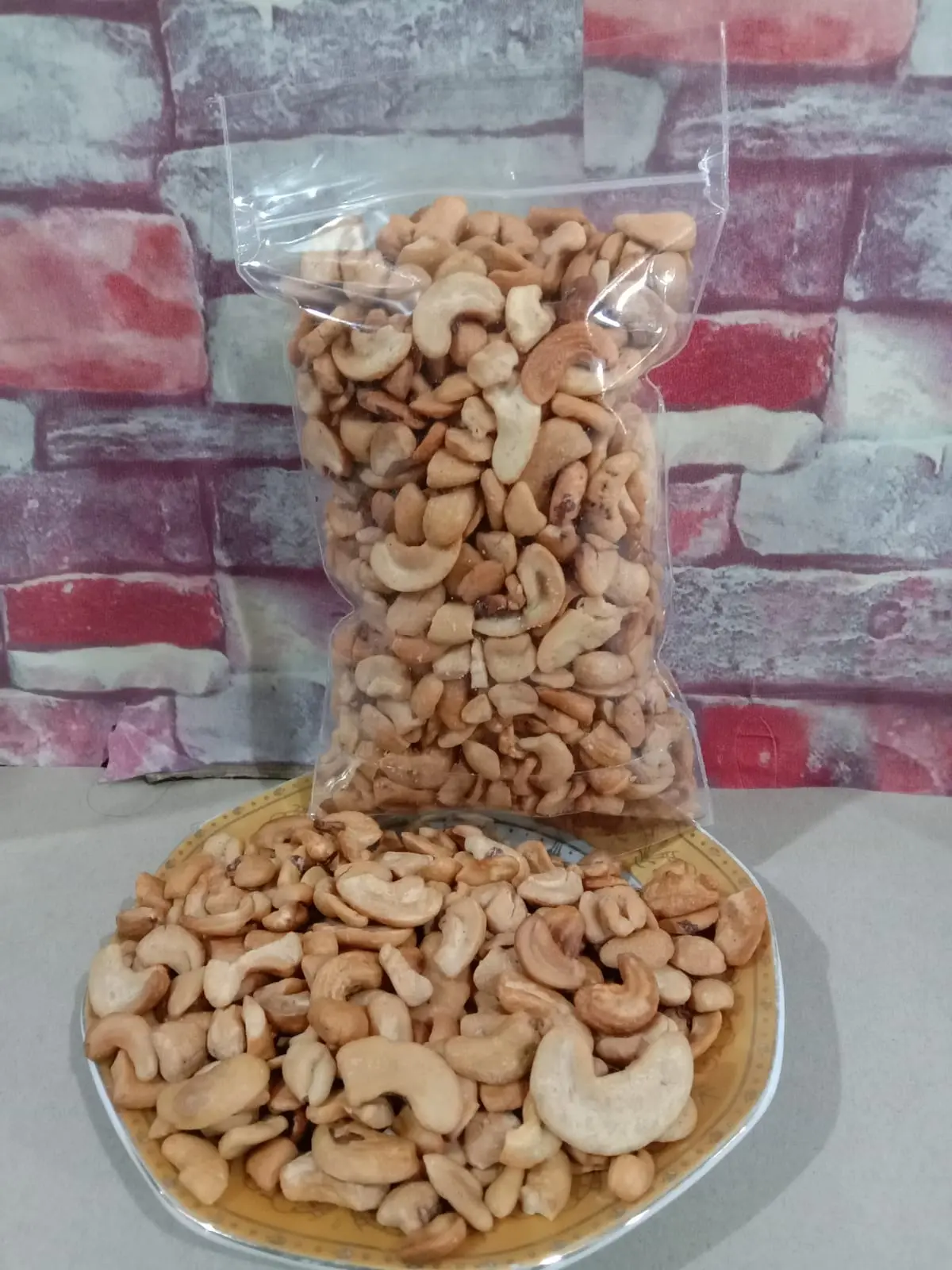 Kacang Mede Matang Kacang Mete Matang ISI 100 GR DAN 200 GR