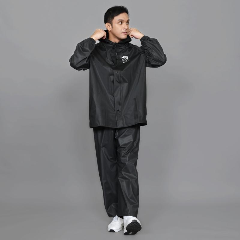 RAYENZ Jas Hujan Setelan Pria Wanita bahan PVC Tebal Anti Rembes tersedia warna Hitam Biru Army Merah dan Cream kedap air dan dapat digunakan kembali 3