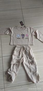 Product Review of Masyken Setelan Sweater Anak Perempuan Crop Top Usia 1-6 Tahun Bayi Parsel TPE Beige from D**n j**r 1