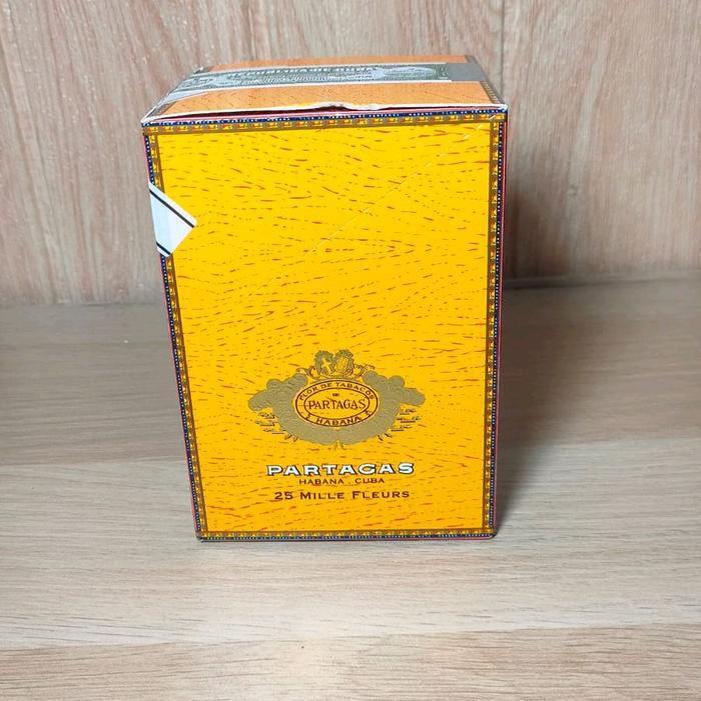 Partagas Mille Fleurs Box Of 25 Stick ( 5 Stick x 5 Pack )