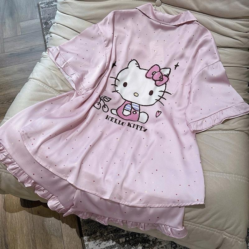  Bộ ngủ lụa hồng hello kitty chấm bi áo cộc quần đùi SP1566 
