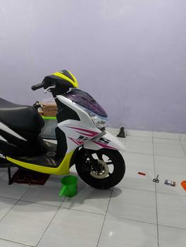 Product Review of Striping Custom Design Bebas Sesuai Selera All Varian Matic / Bahan Transparan - Hologram - Vynl from m**o 0