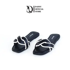 Mu'chu Sandal Flat Selop Wanita BigSize Jumbo - DAISSY Hitam Sendal