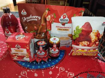 Product Review of SAMBAL STRAWBERRY IKAN MASIN HOT BOTTLE / ORGANIC PRODUCT FROM CAMERON HIGHLANDS (200g) / INSTANT SAMBAL Food Instant from H**y 2