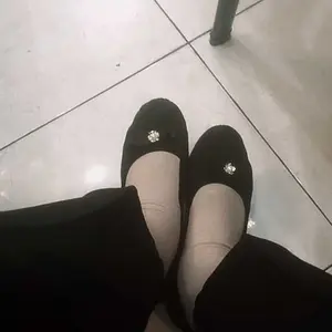 Jifffly Sepatu Ballet Wanita dari Karet, Tersedia dalam Ukuran 37-40, Desain Elegan dengan Pita Cantik