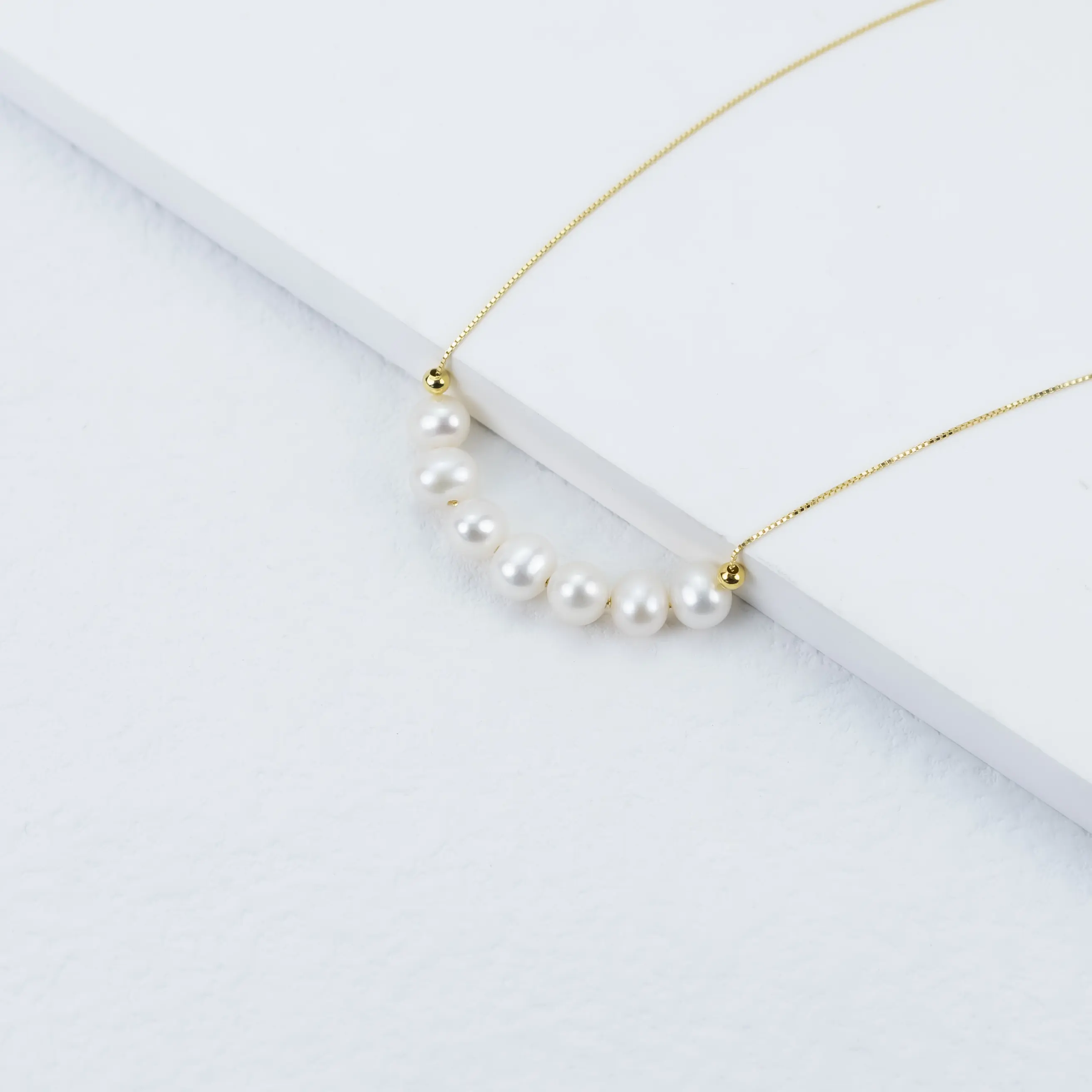 ZH12501 [S925 Silver] Accessories; Freshwater White "7-bead Smile" Pearl Necklace 6-7.5mm