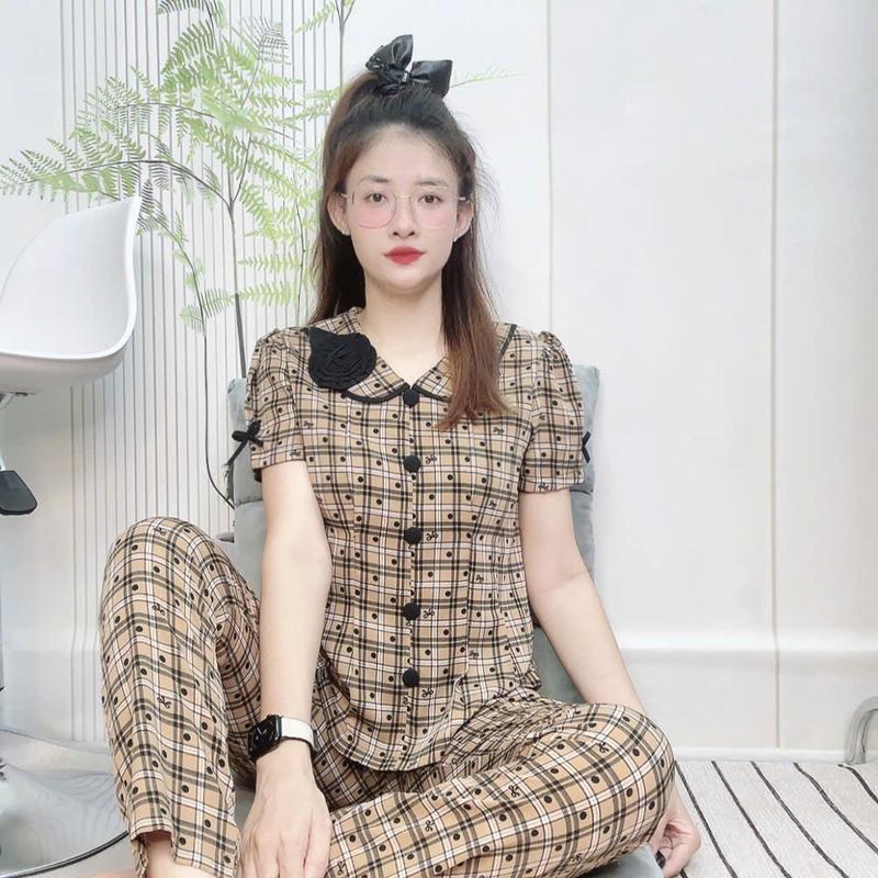 Đồ bộ lụa mango cổ sen đính bông chích ly tay ngắn quần dài phom từ 40 đến 70kg 1