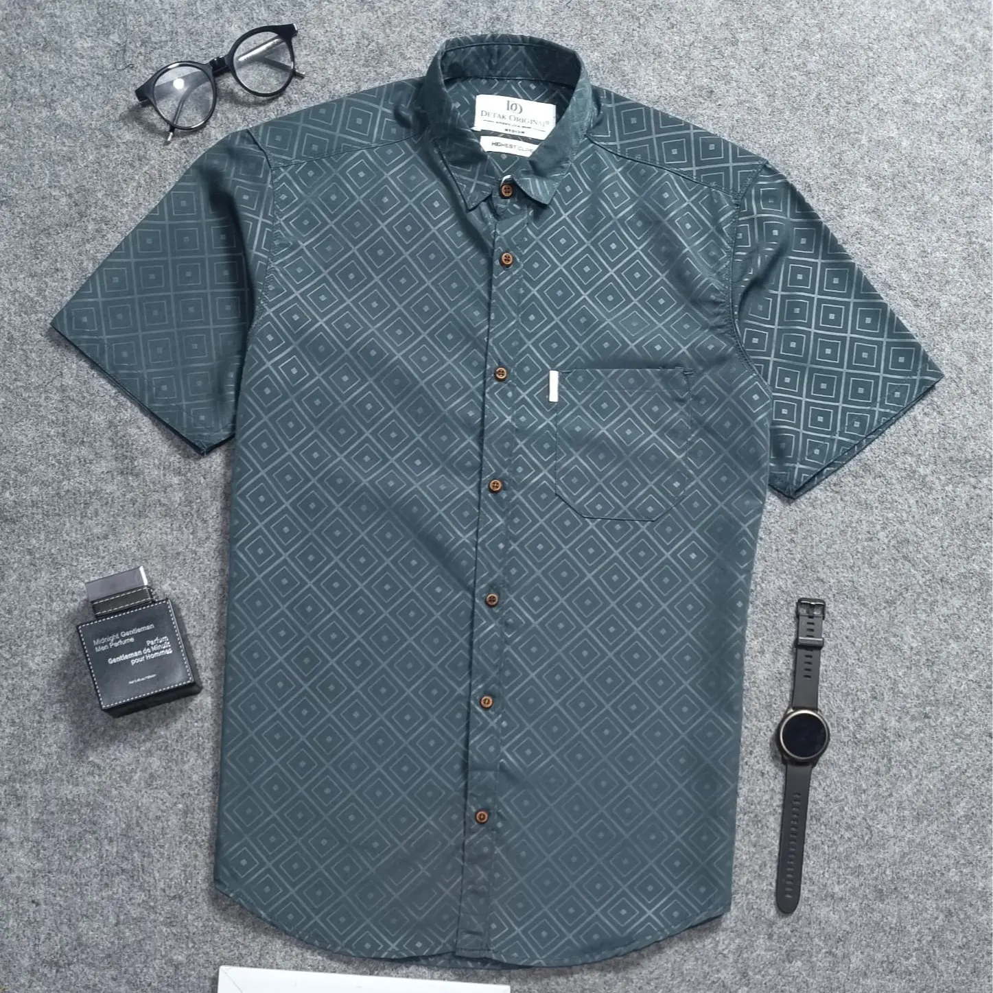 Kemeja Embos Sultan Lengan Pendek Pria Ash Grey Casual Slim-FIt