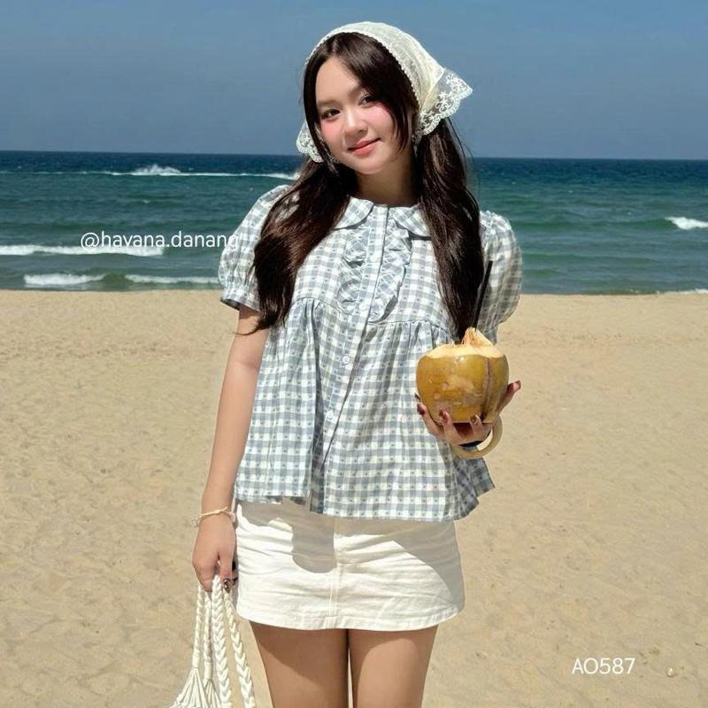 (HAVANA) Áo kiểu OLLIE babydoll cổ bèo hoạ tiết caro phối cúc AO587