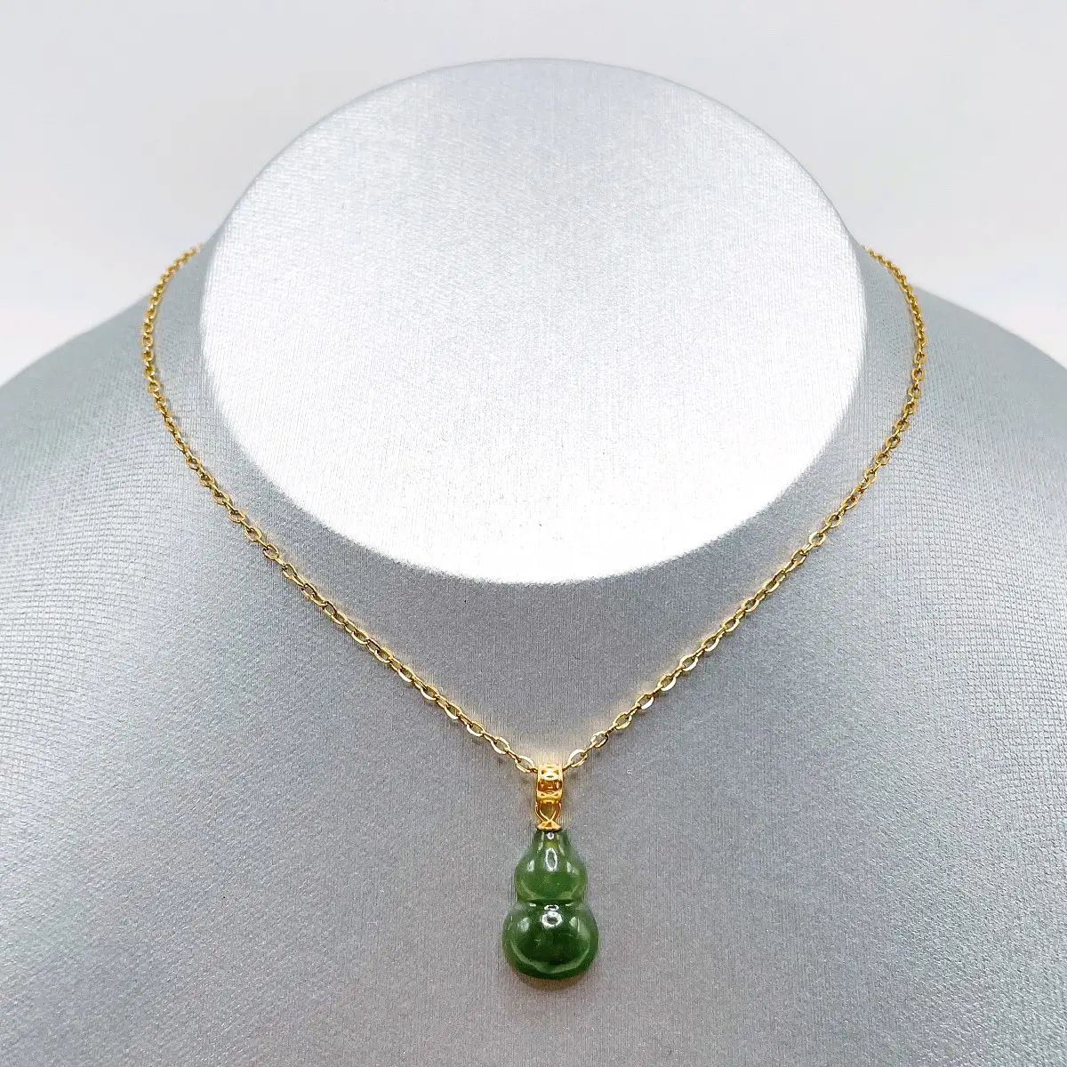 RUSSIAN JADE WU LOU PENDANT - HEALTH, PROSPERITY AND PROTECTION