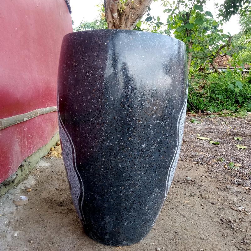 Pot Teraso Hitam Motif Ukir Ukuran 50×35 1