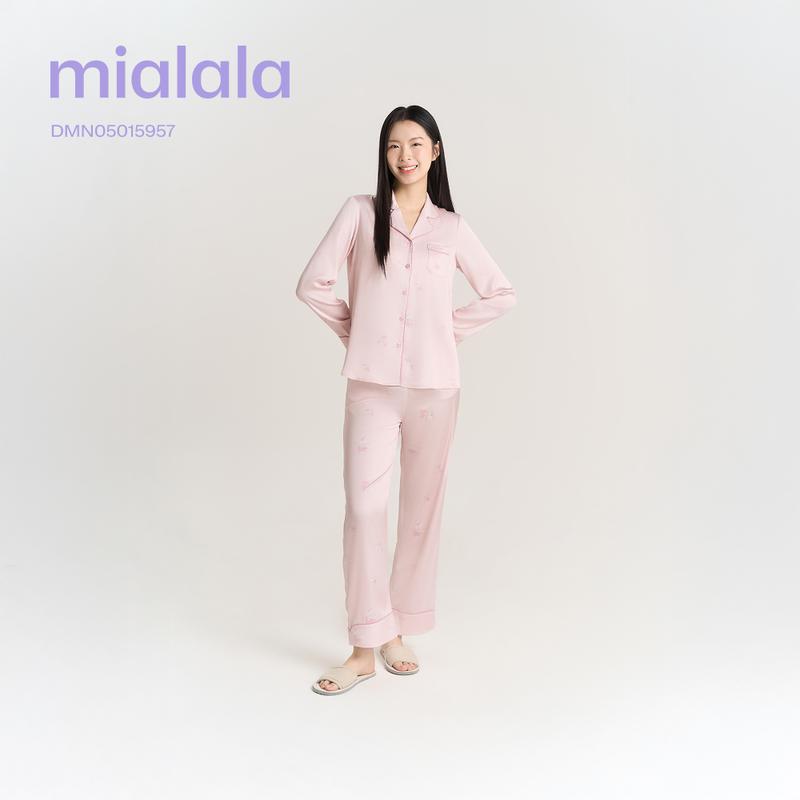  Mialala Bộ Mặc Nhà TDQD Chất Liệu Lụa Mềm Mượt Kiểu Dáng Thanh Lịch DMN05015957 Pijama Màu Hồng Thiết Kế Sang Trọng Hoa Cỏ Xuất Xứ Việt Nam 