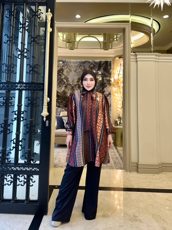 SHELLA SAUKIA ONE SET PREMIUM SS 35 0